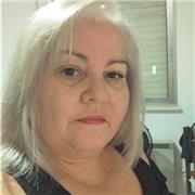 Profesora titulada en Cuba con más de 10 años de experiencia. En España donde vivo soy voluntaria en apoyo esolar con Caritas
